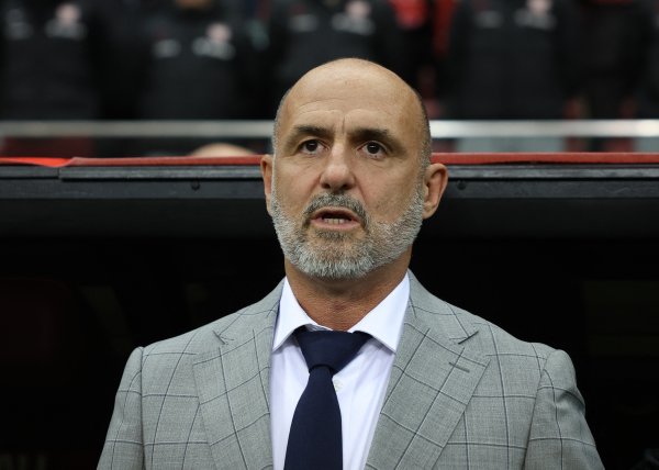 不太出名😂媒体东说念主:普罗别日和拉巴迪亚入围国足主帅临了名单